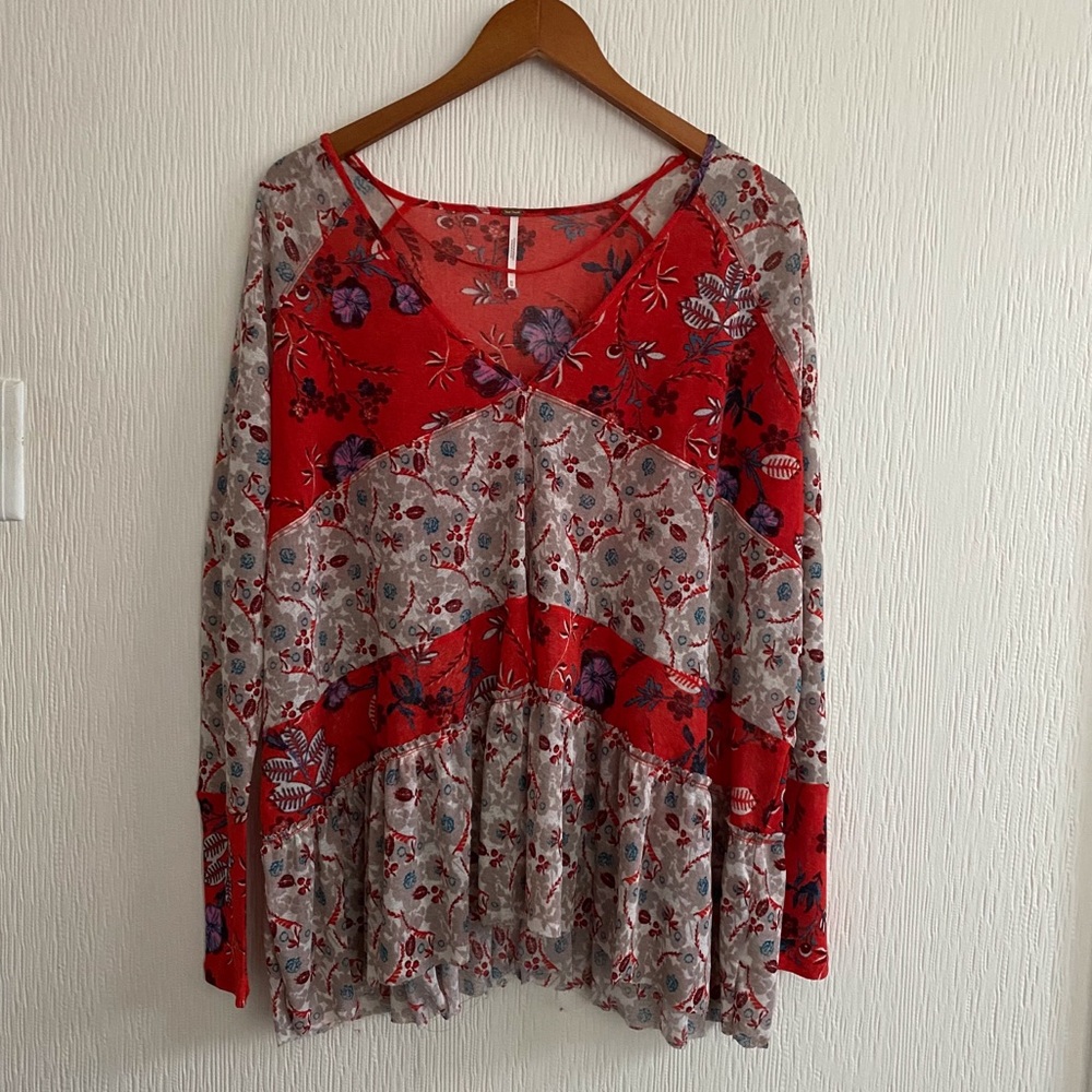 Free People Long Sleeve top 😍
